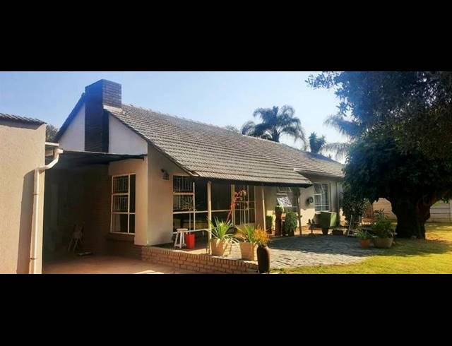 4 BEDROOM HOUSE FOR SALE IN DORANDIA